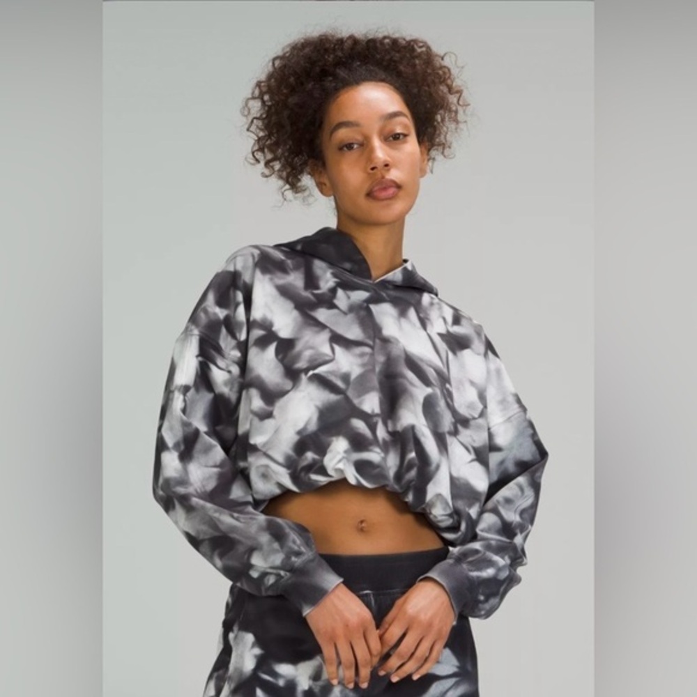 Lululemon LA All Yours Bubble Hem Crop Hoodie Grey White Tie-Dye Size Large